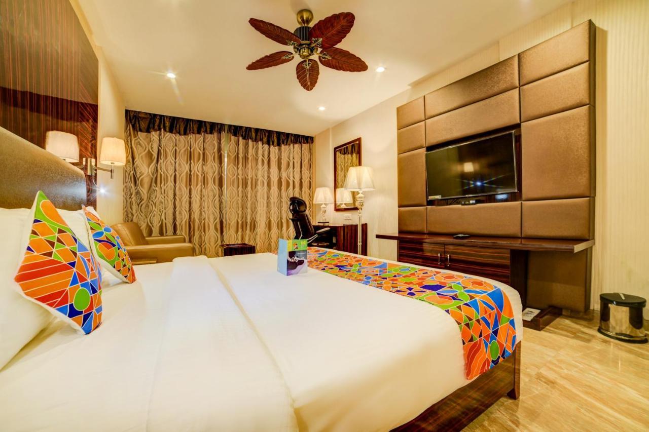 Fabhotel Prime Sarala Crown With Pool - Nr Calangute Beach Kültér fotó