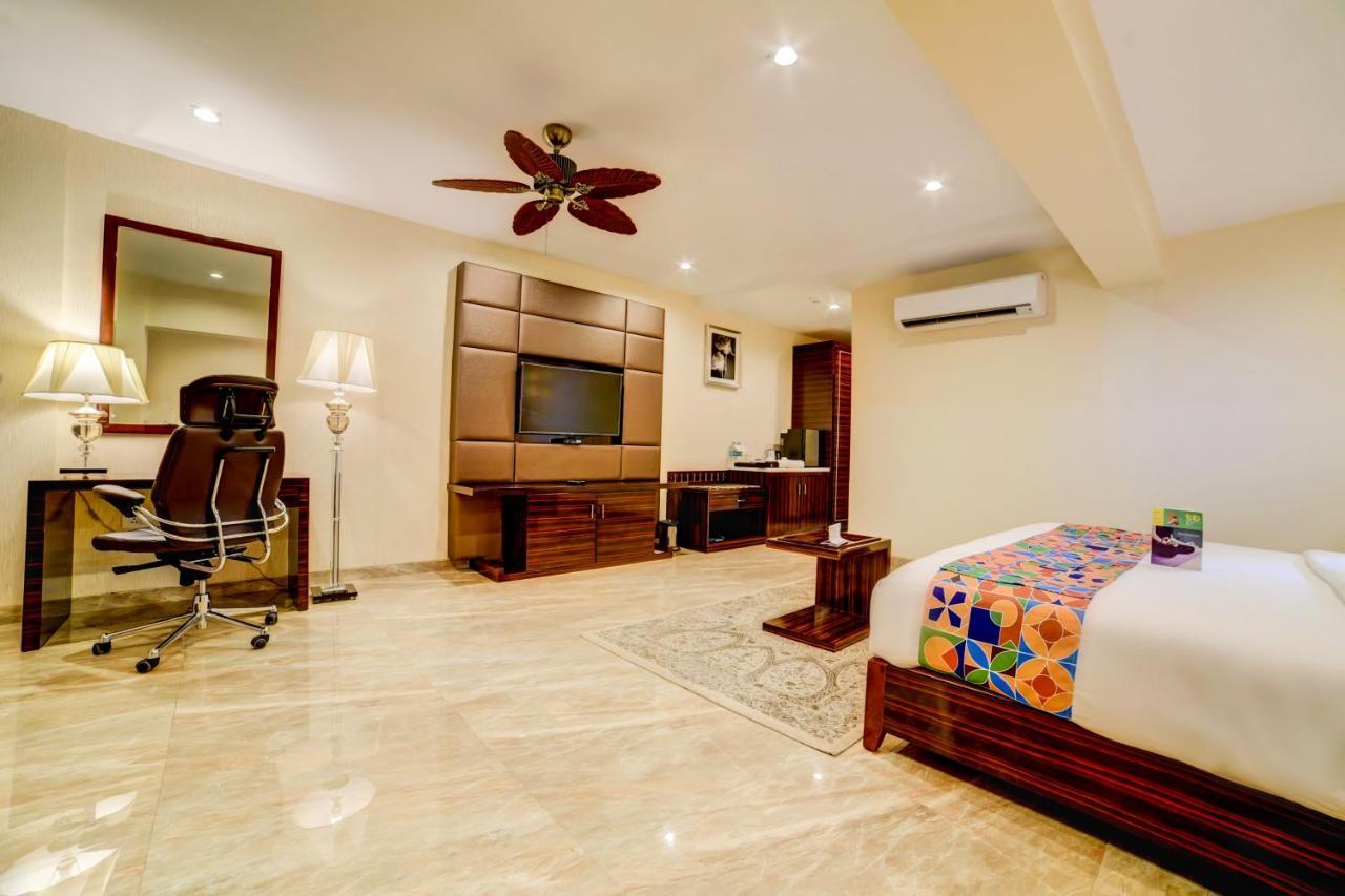 Fabhotel Prime Sarala Crown With Pool - Nr Calangute Beach Kültér fotó