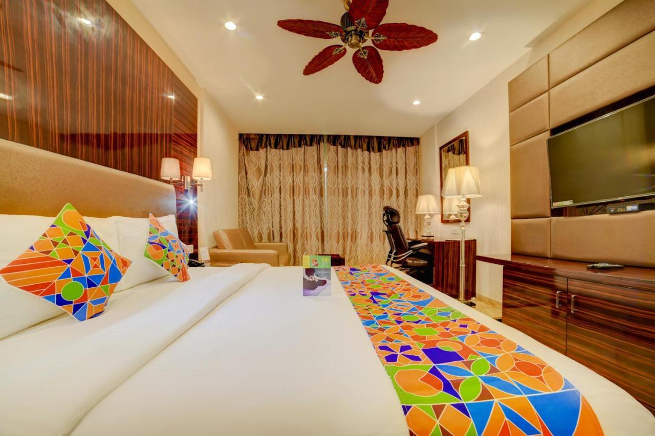 Fabhotel Prime Sarala Crown With Pool - Nr Calangute Beach Kültér fotó