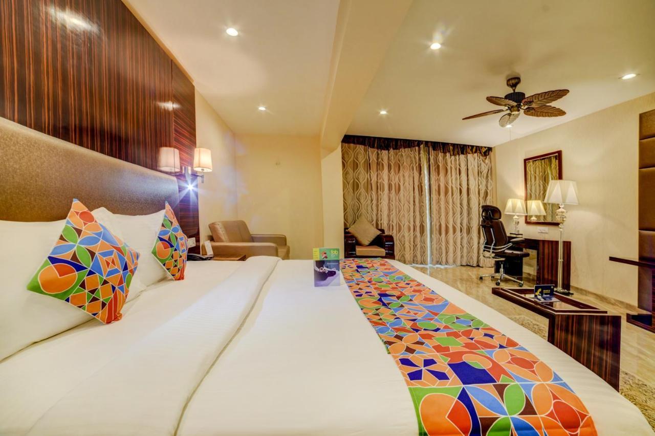 Fabhotel Prime Sarala Crown With Pool - Nr Calangute Beach Kültér fotó