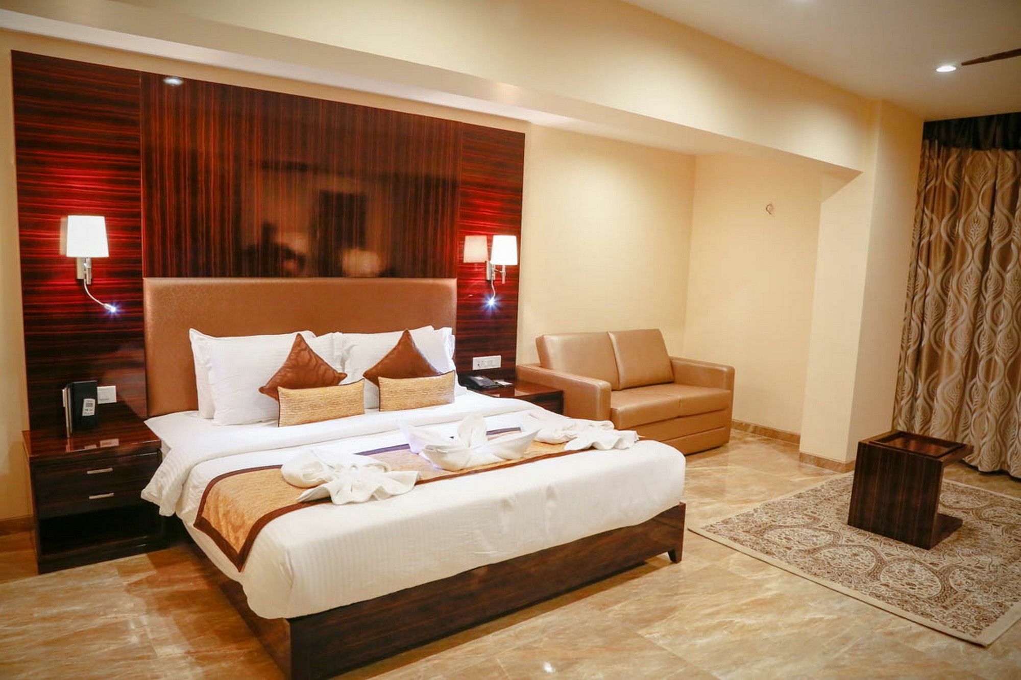 Fabhotel Prime Sarala Crown With Pool - Nr Calangute Beach Kültér fotó